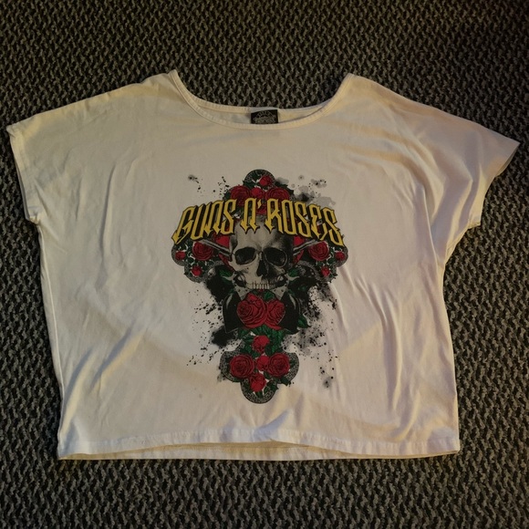 ❌SOLD 🍋3 for $20 Guns N’ Roses graphic white tee - Picture 4 of 6